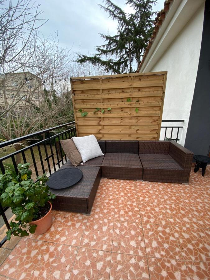 Charming Apartment In A Duplex With Garden & Balcony Cunit Bagian luar foto
